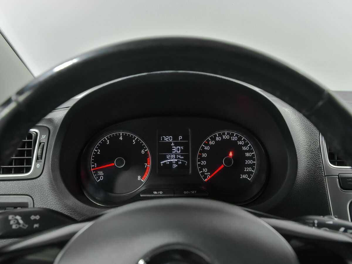 Volkswagen Polo 2015 года с пробегом. Фото: #6