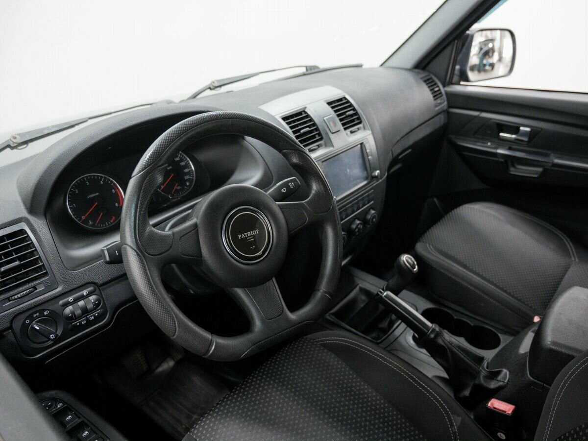 УАЗ Patriot 2015 года с пробегом. Фото: #13