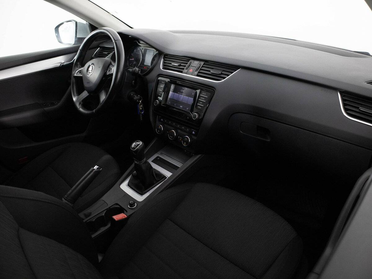 Skoda Octavia 2013 года с пробегом. Фото: #13