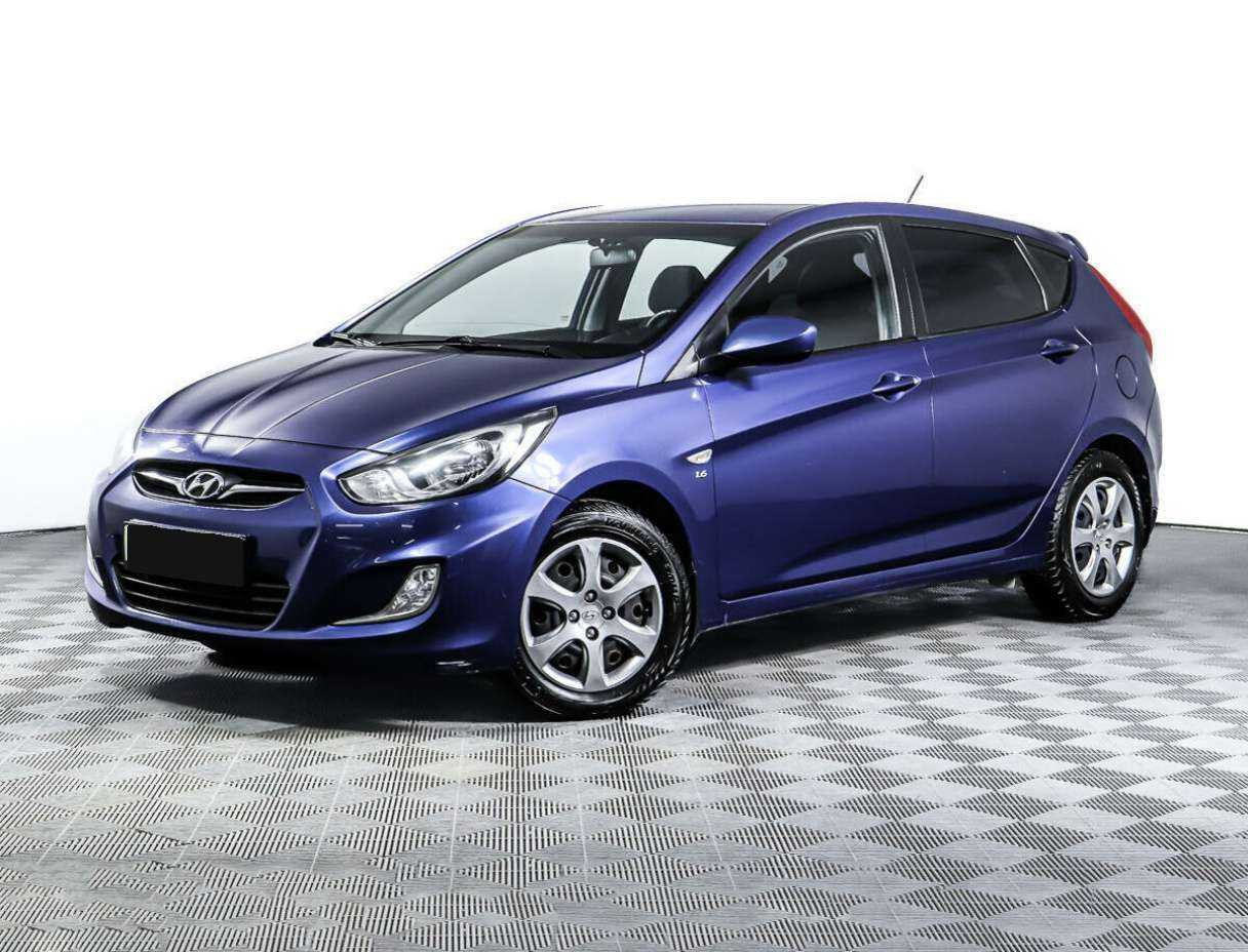 Hyundai Solaris 2012 года с пробегом. Посмотреть фото