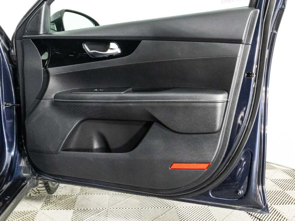 Kia Cerato 2021 года с пробегом. Фото: #29