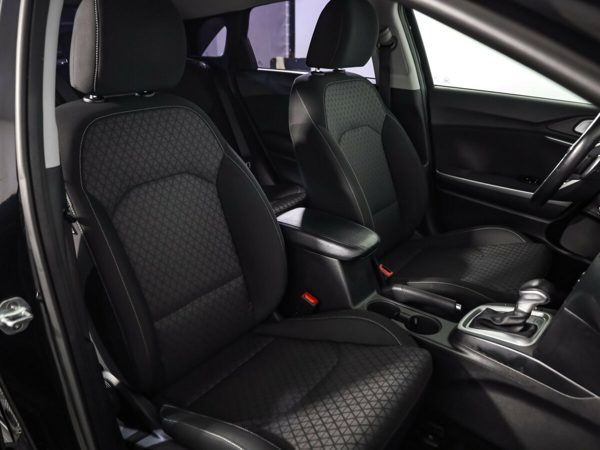 Kia Ceed 2018 года с пробегом. Фото: #18