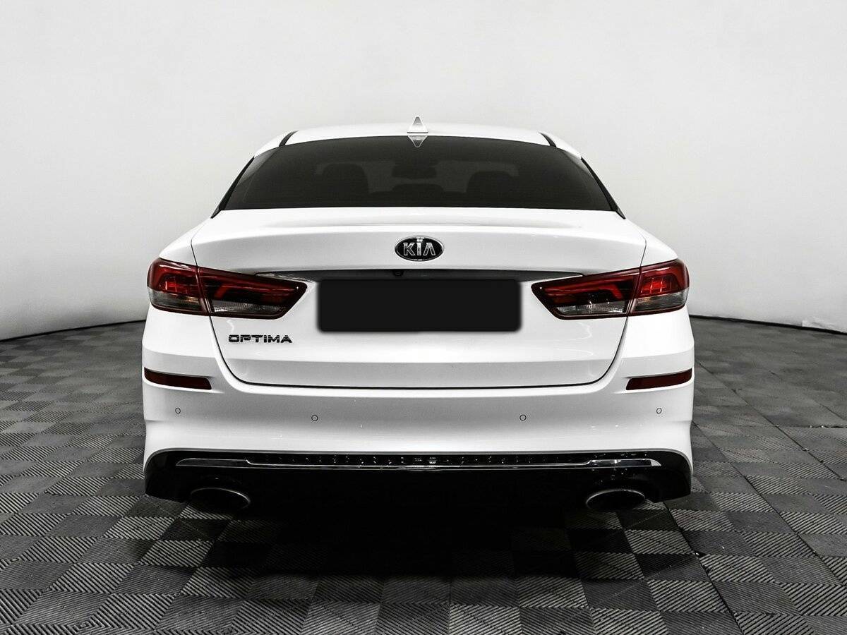 Kia Optima 2018 года с пробегом. Фото: #5