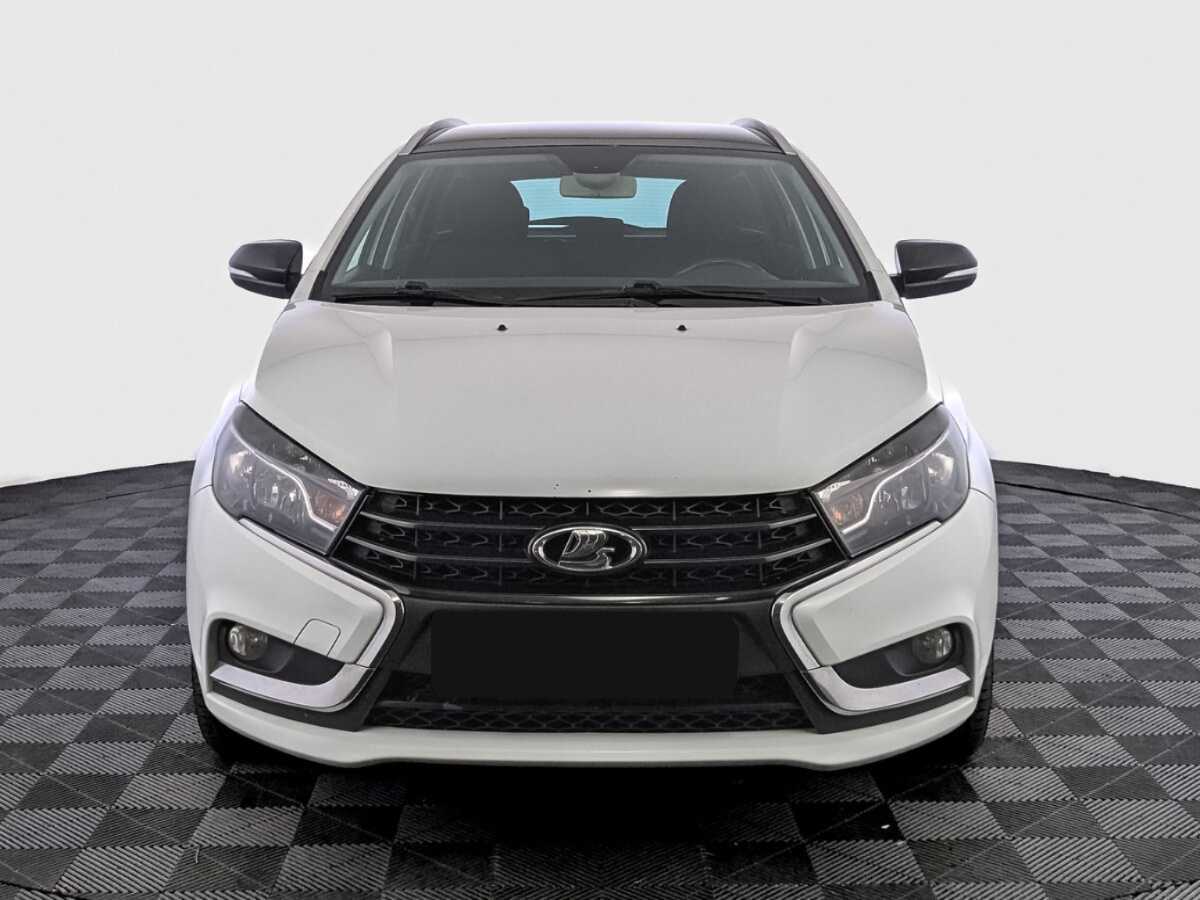 Lada (ВАЗ) Vesta 2021 года с пробегом. Фото: #1