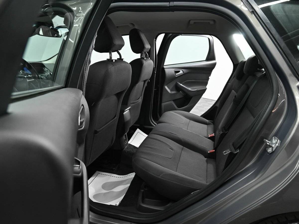 Ford Focus 2012 года с пробегом. Фото: #12