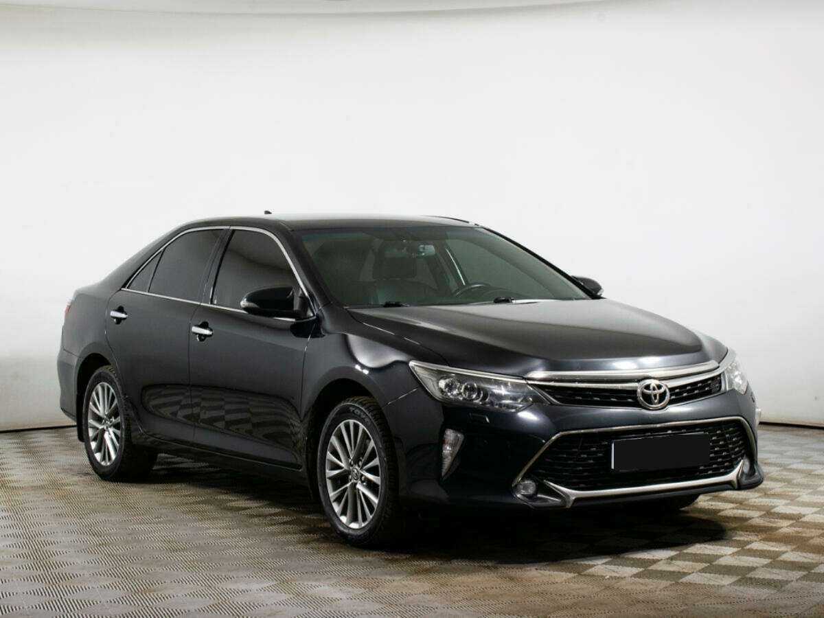 Toyota Camry 2017 года с пробегом. Фото: #2