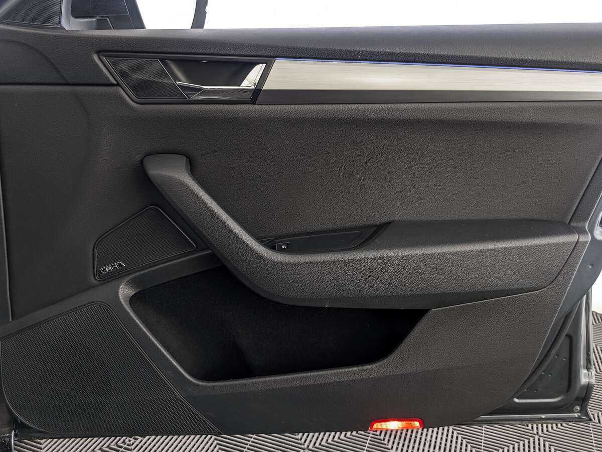 Skoda Superb 2017 года с пробегом. Фото: #19