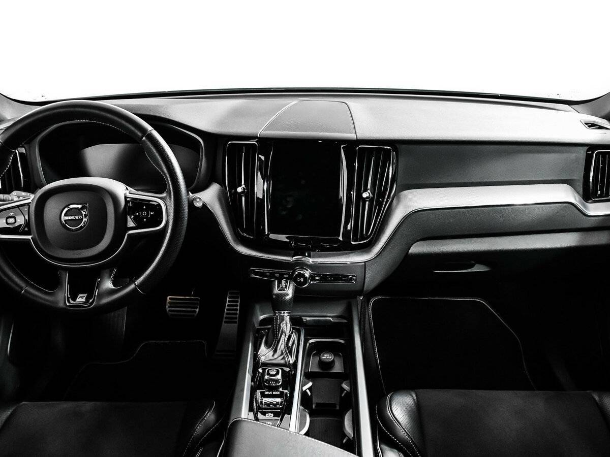 Volvo XC60 2018 года с пробегом. Фото: #10
