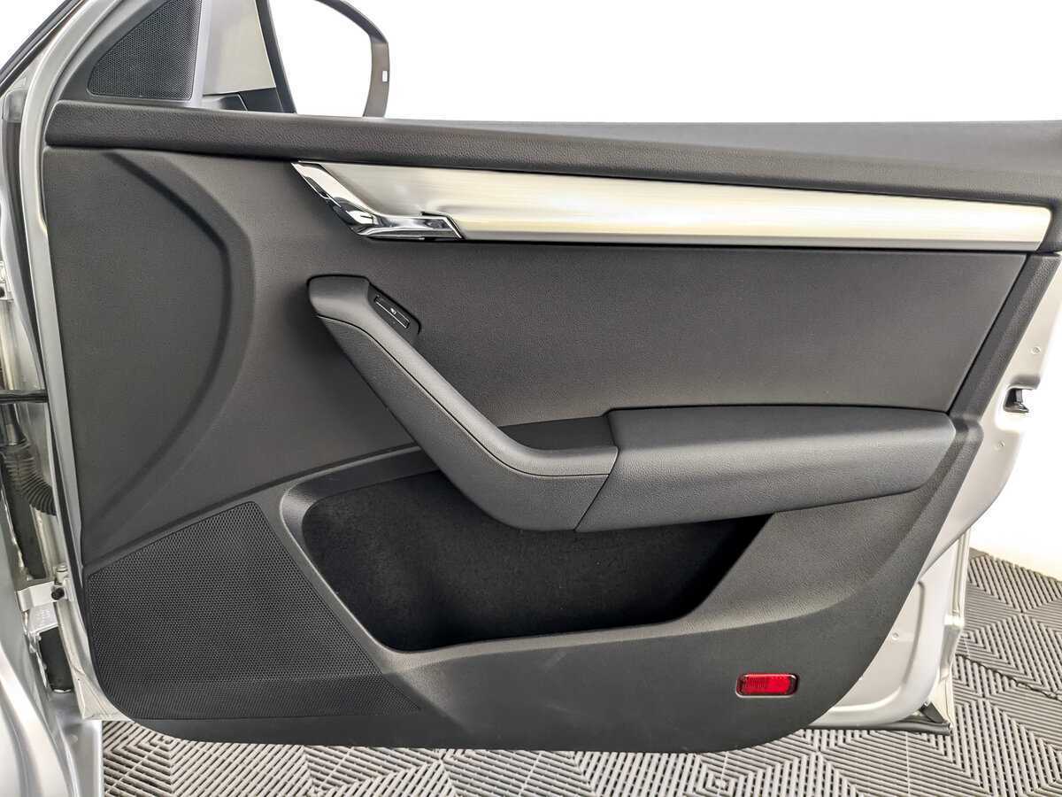 Skoda Octavia 2018 года с пробегом. Фото: #23