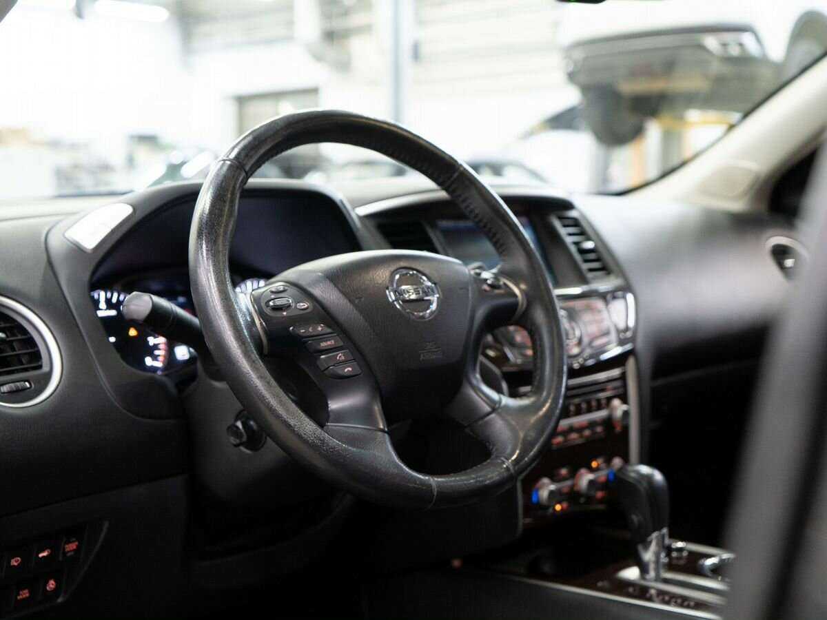 Nissan Pathfinder 2015 года с пробегом. Фото: #4