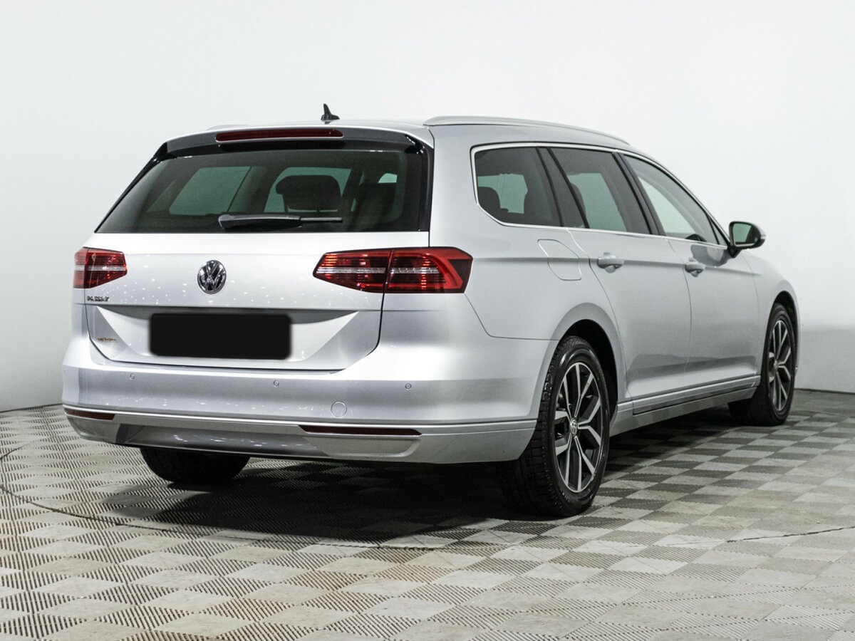Volkswagen Passat 2017 года с пробегом. Фото: #4