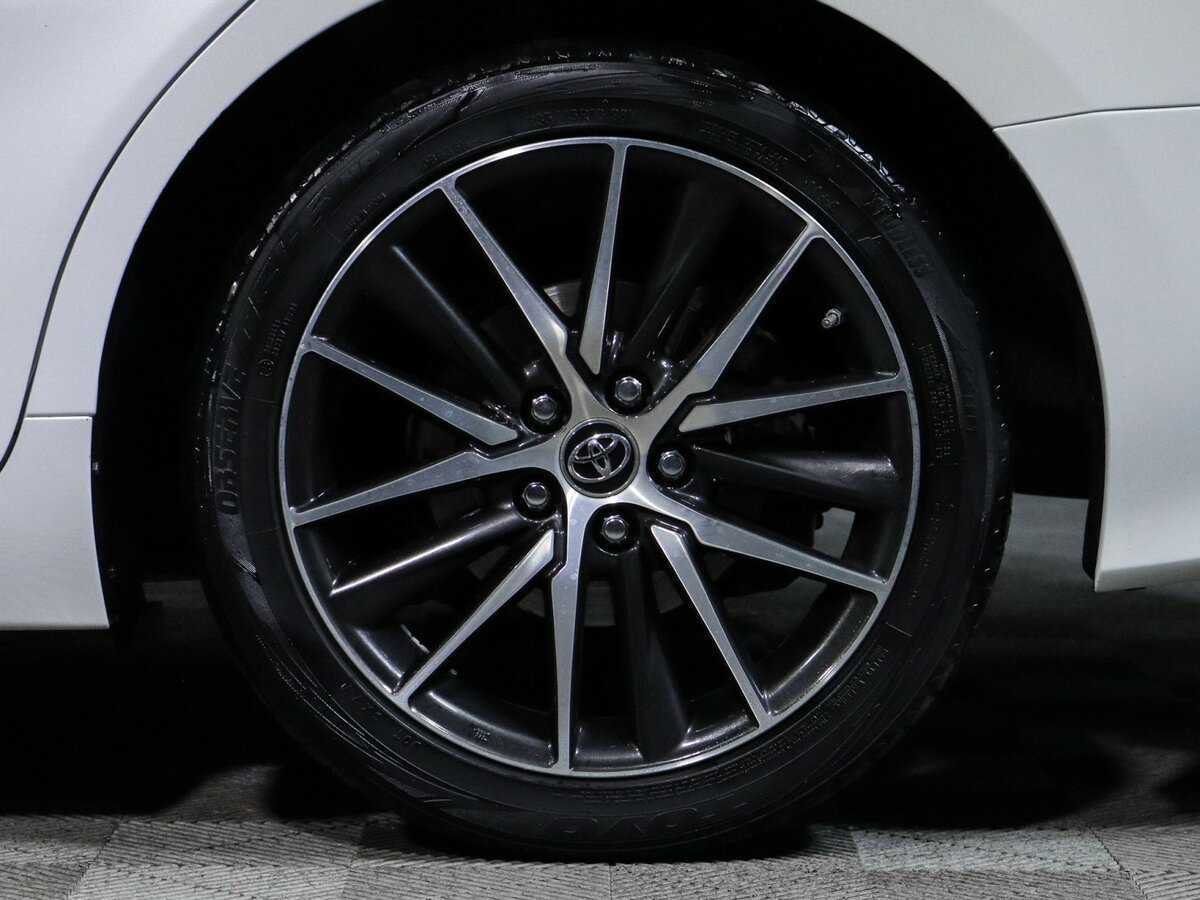 Toyota Camry 2019 года с пробегом. Фото: #11