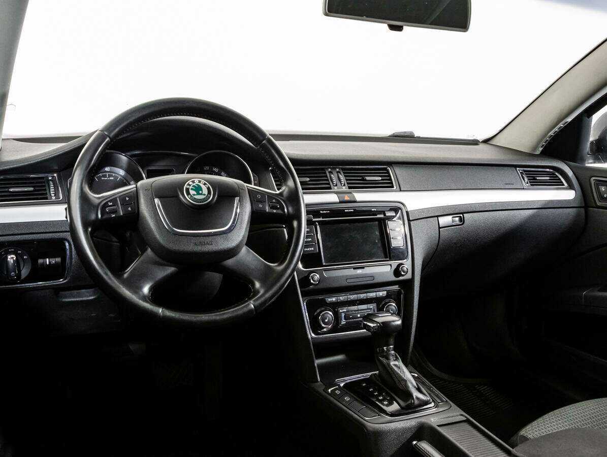 Skoda Superb 2012 года с пробегом. Фото: #10