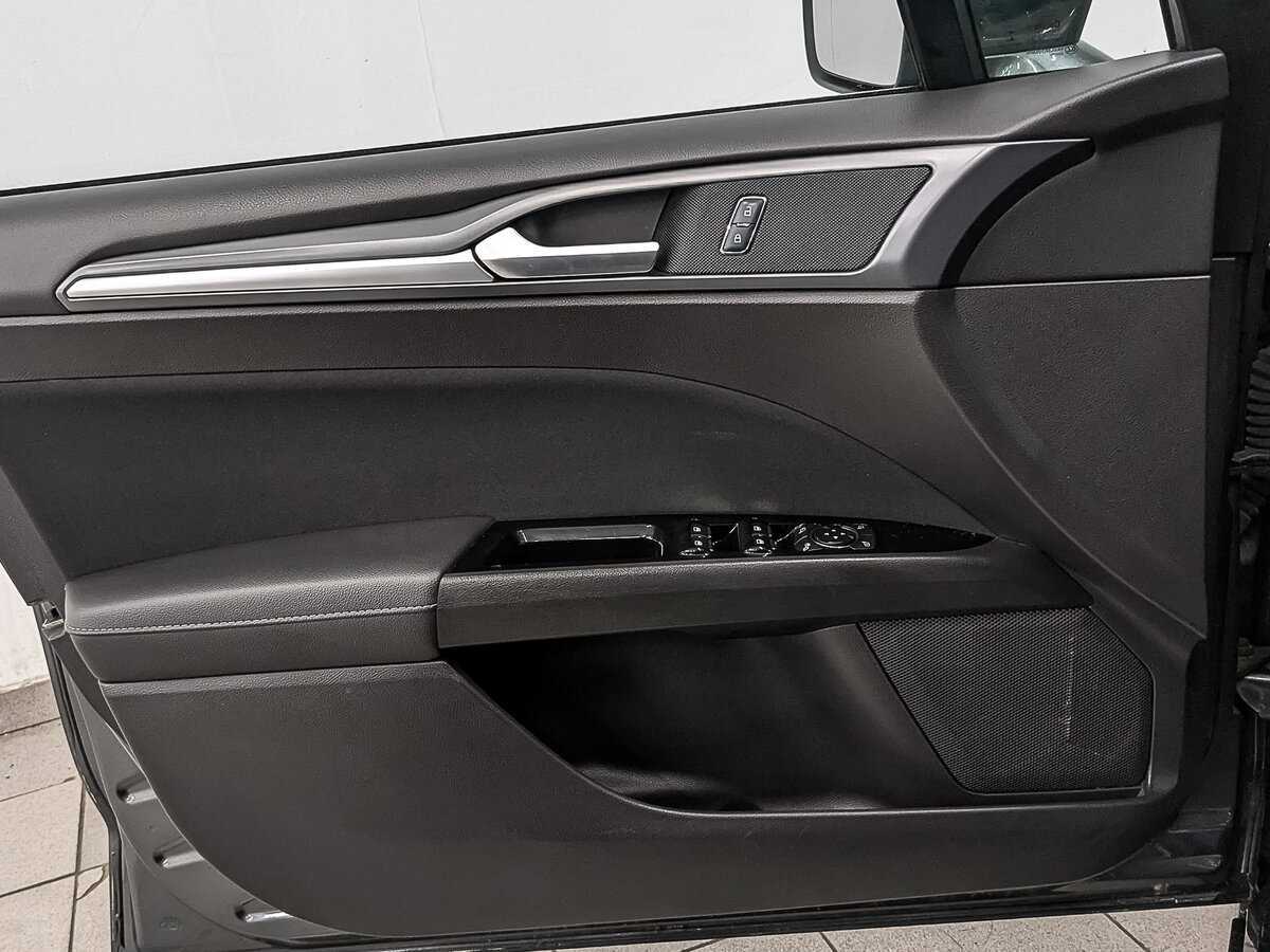 Ford Mondeo 2018 года с пробегом. Фото: #18