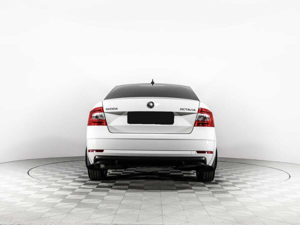 Skoda Octavia 2018 года с пробегом. Фото: #5