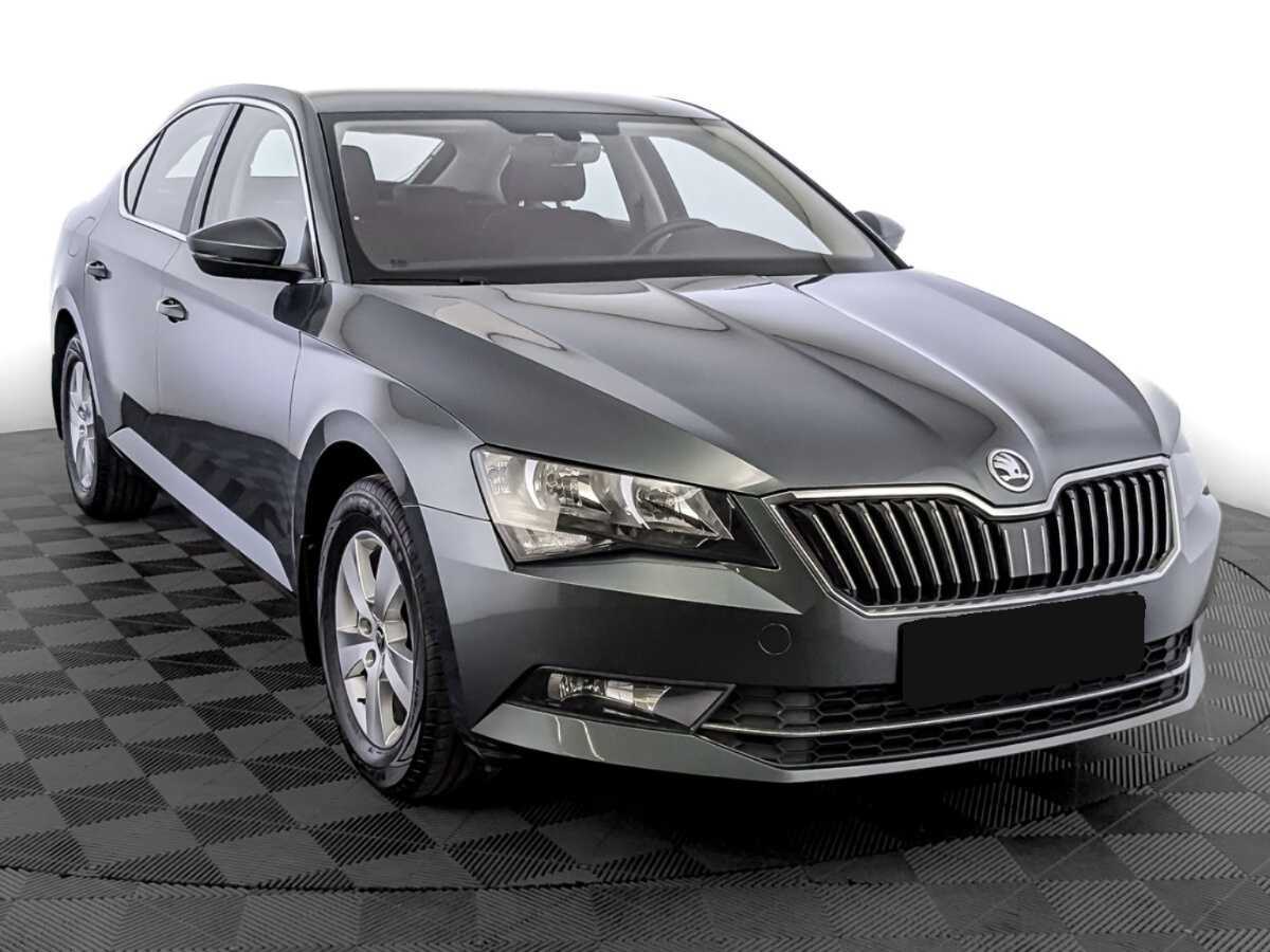 Skoda Superb 2019 года с пробегом. Фото: #2