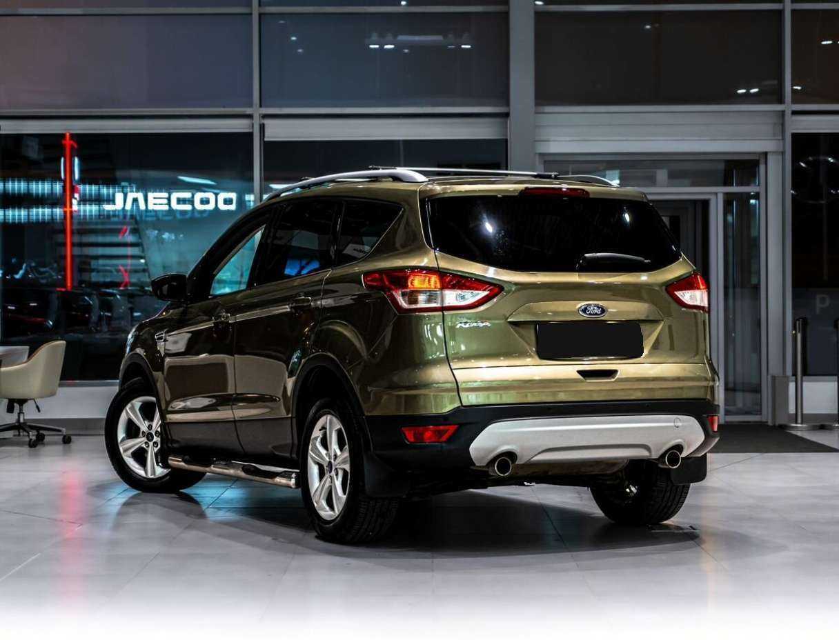 Ford Kuga 2014 года с пробегом. Фото: #3