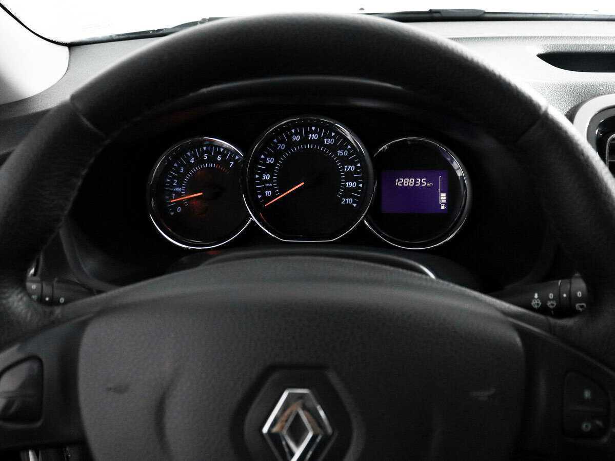 Renault Sandero 2017 года с пробегом. Фото: #12