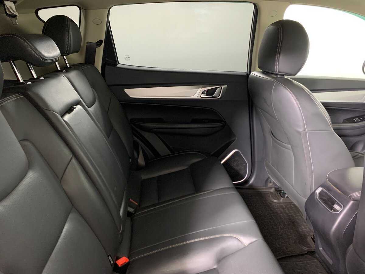 Geely Emgrand X7 2020 года с пробегом. Фото: #17