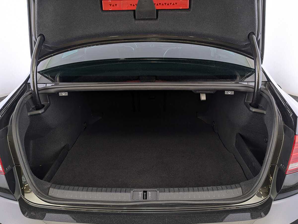 Volkswagen Passat 2019 года с пробегом. Фото: #9