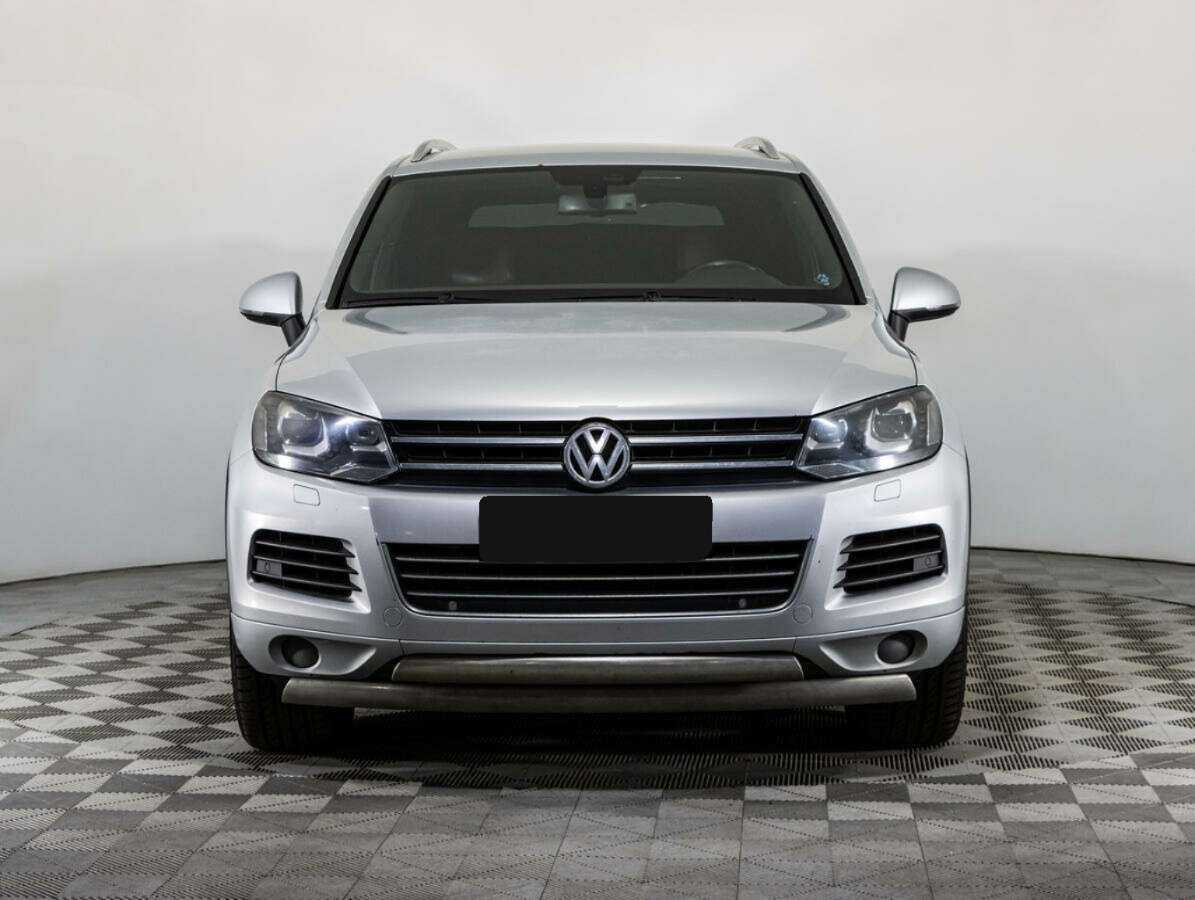 Volkswagen Touareg 2012 года с пробегом. Фото: #1
