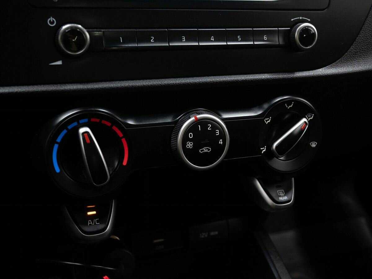 Kia Rio 2021 года с пробегом. Фото: #20