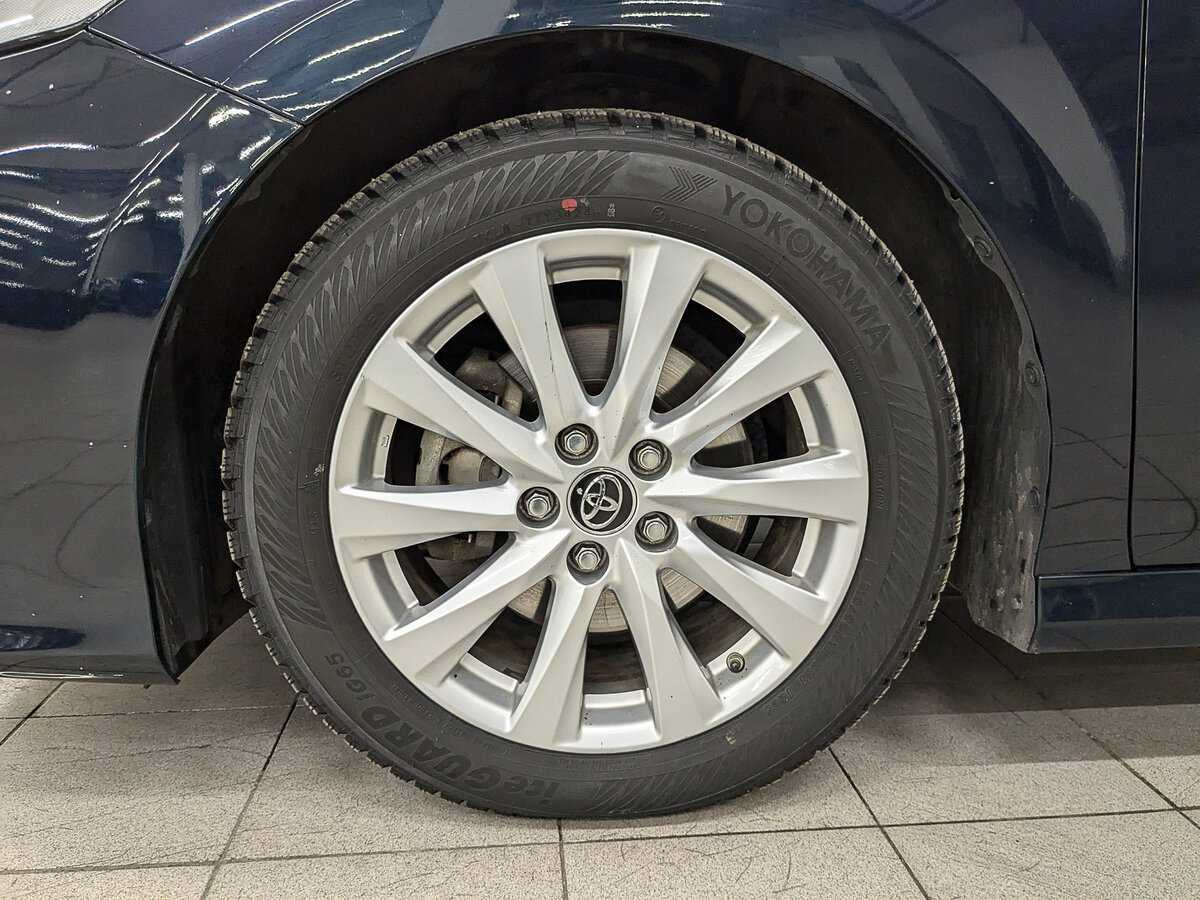 Toyota Camry 2018 года с пробегом. Фото: #11