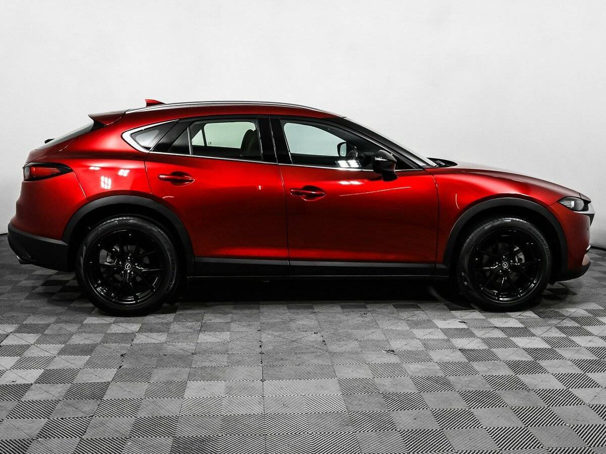 Mazda CX-4 2022 года с пробегом. Фото: #3