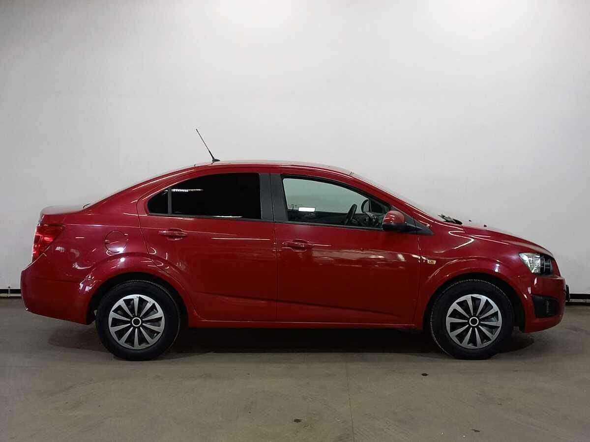 Chevrolet Aveo 2013 года с пробегом. Фото: #3