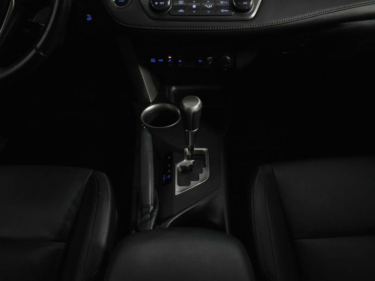 Toyota RAV4 2015 года с пробегом. Фото: #16