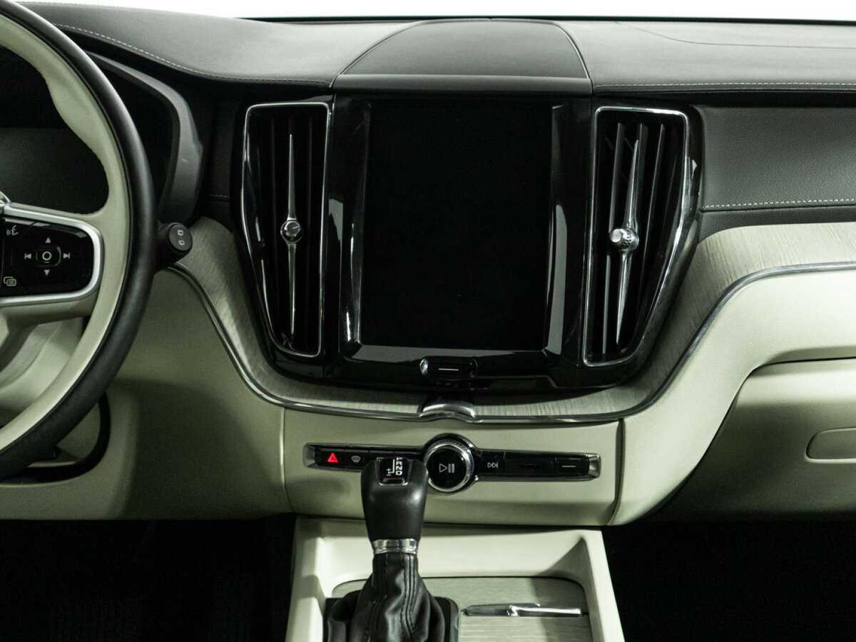 Volvo XC60 2018 года с пробегом. Фото: #13