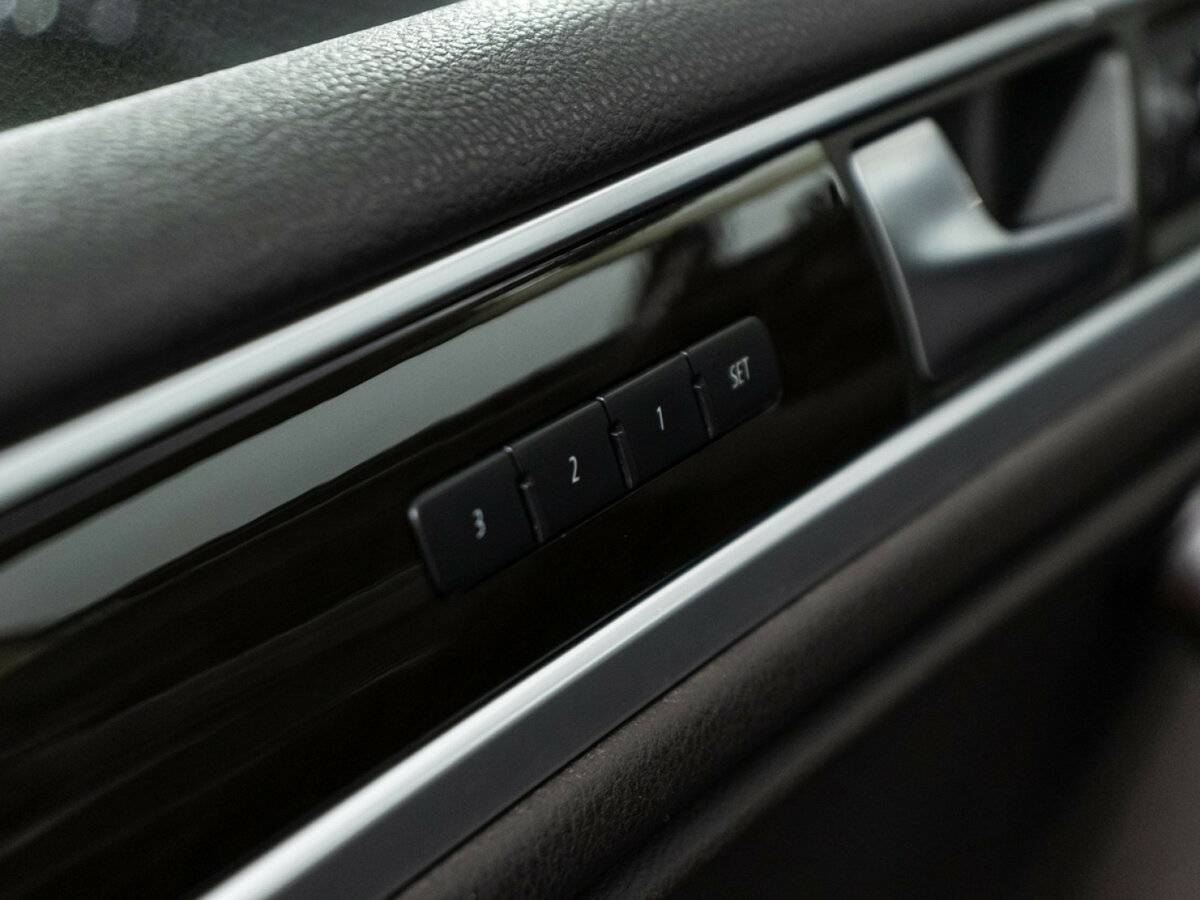 Volkswagen Touareg 2014 года с пробегом. Фото: #14