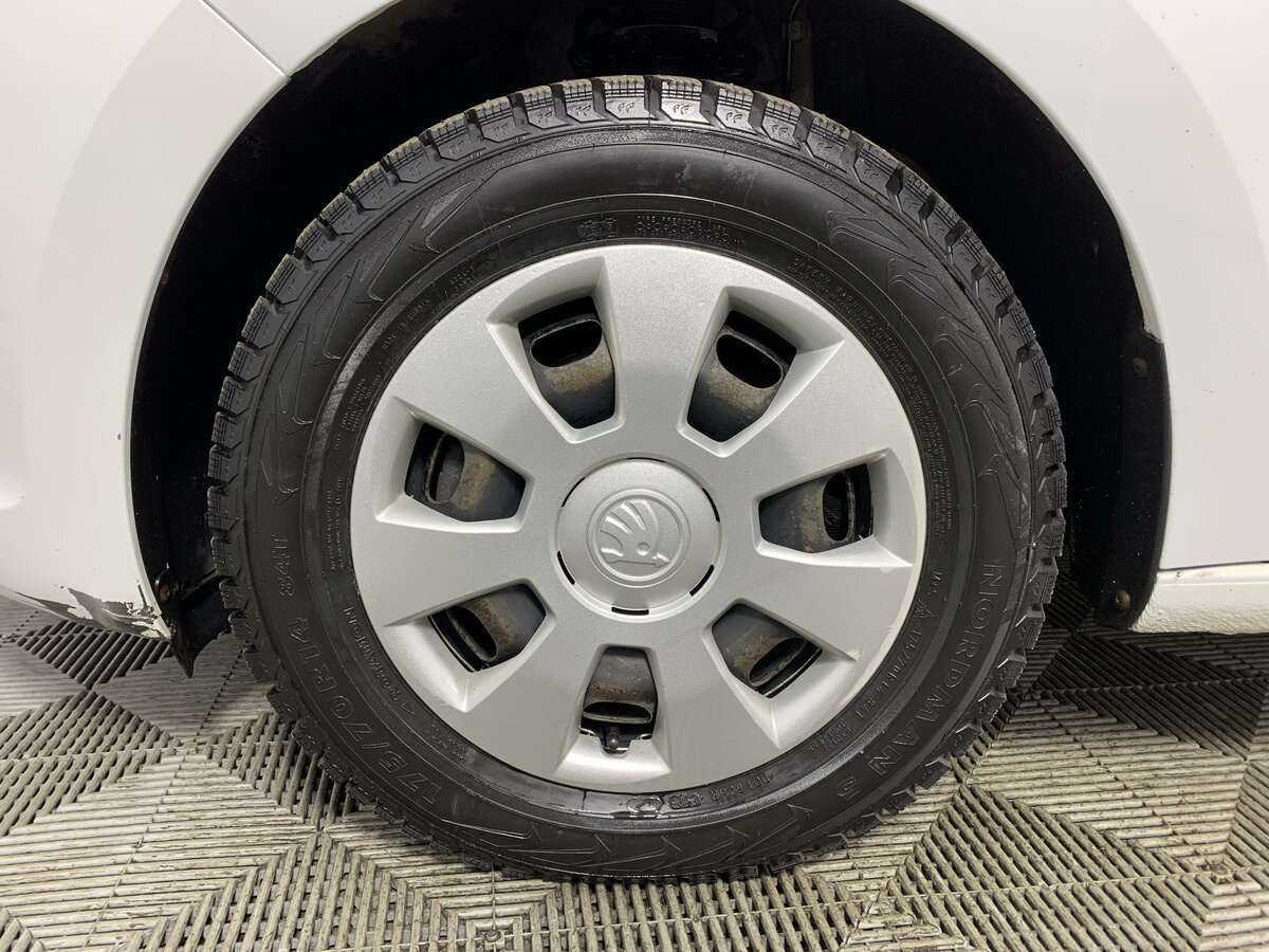 Skoda Rapid 2017 года с пробегом. Фото: #17