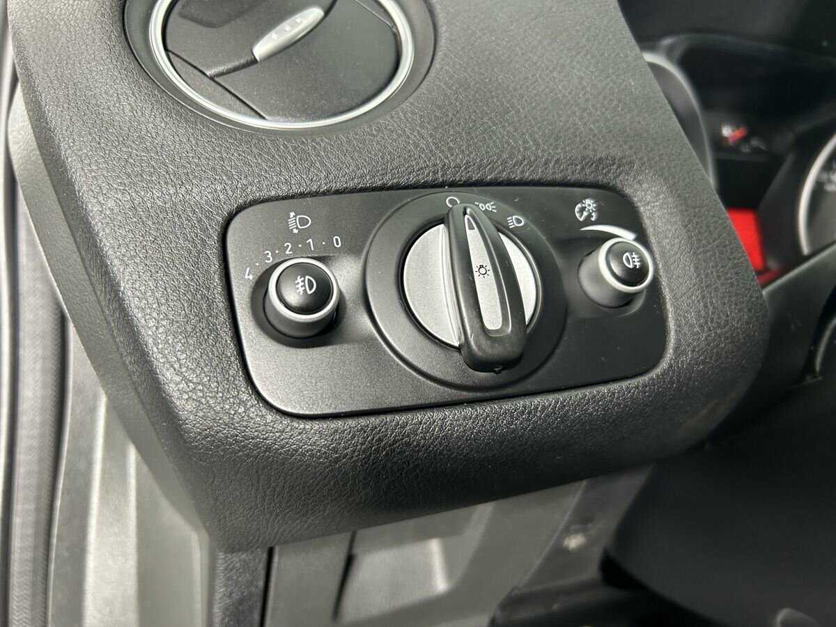 Ford Mondeo 2012 года с пробегом. Фото: #8