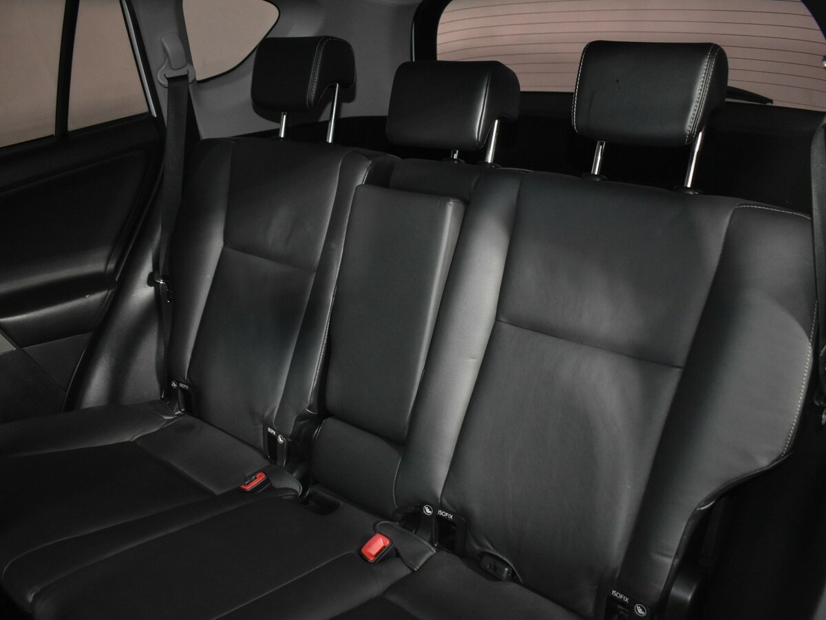 Toyota RAV4 2015 года с пробегом. Фото: #10