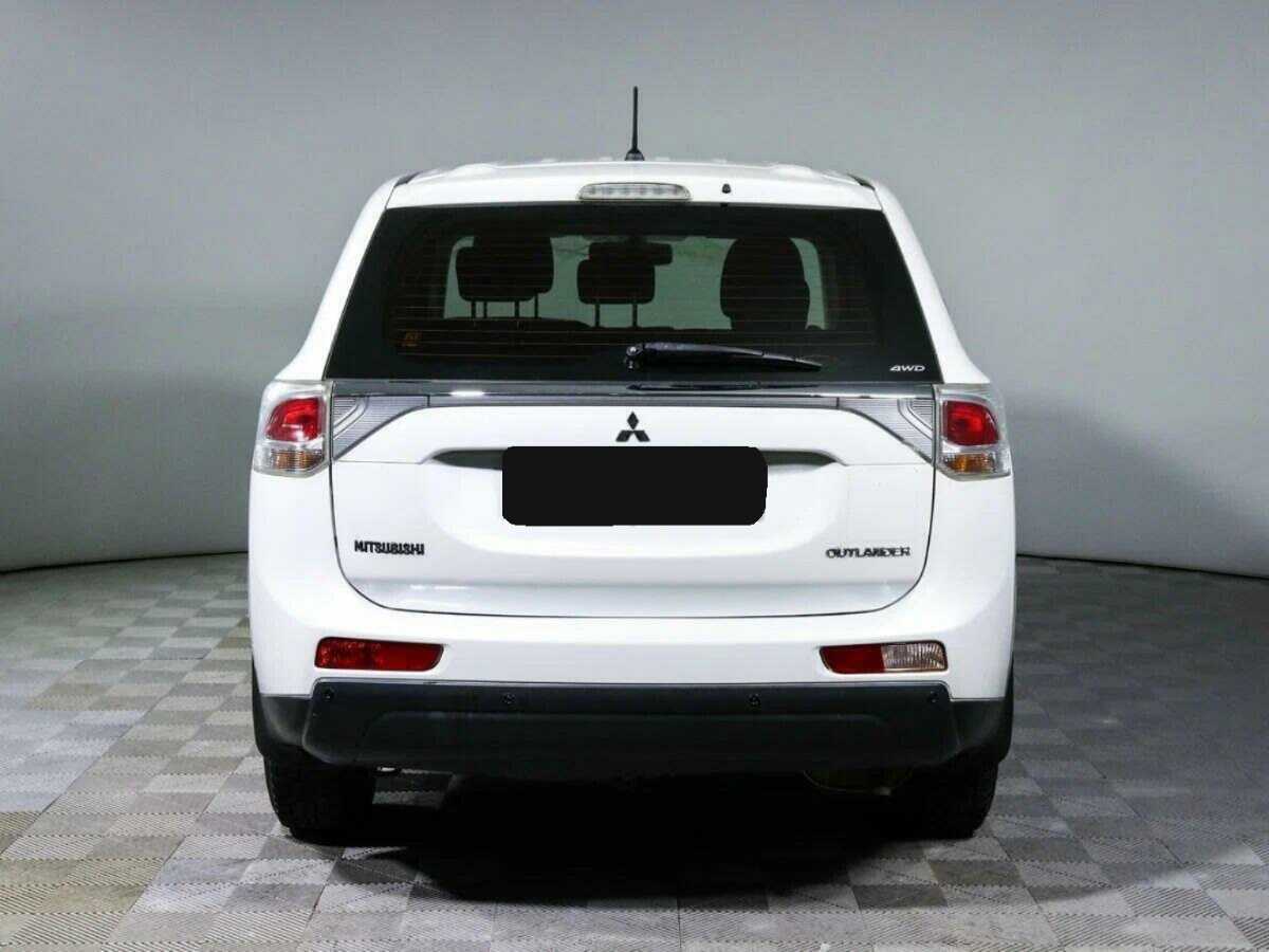 Mitsubishi Outlander 2012 года с пробегом. Фото: #4