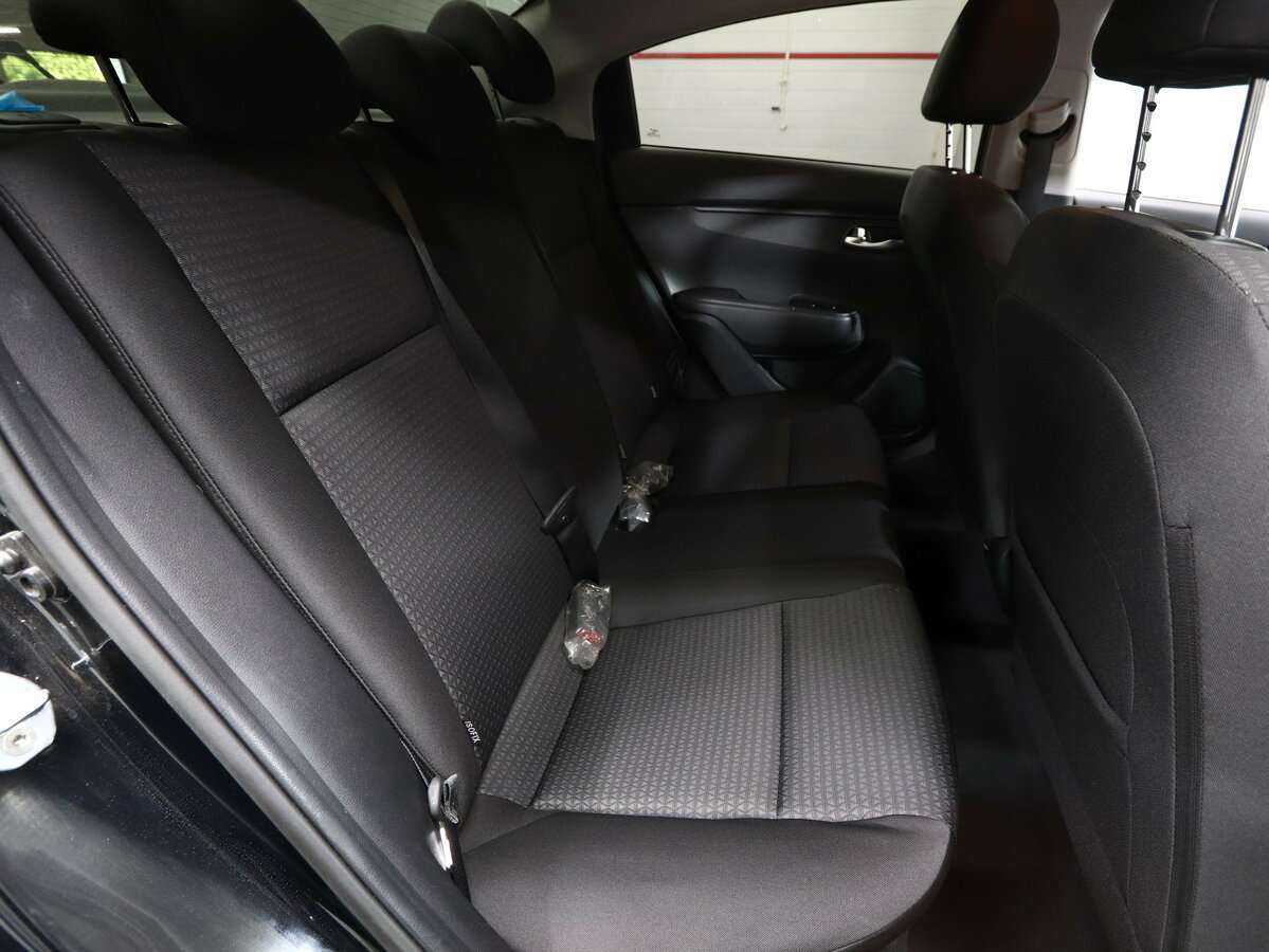Kia Rio 2021 года с пробегом. Фото: #11