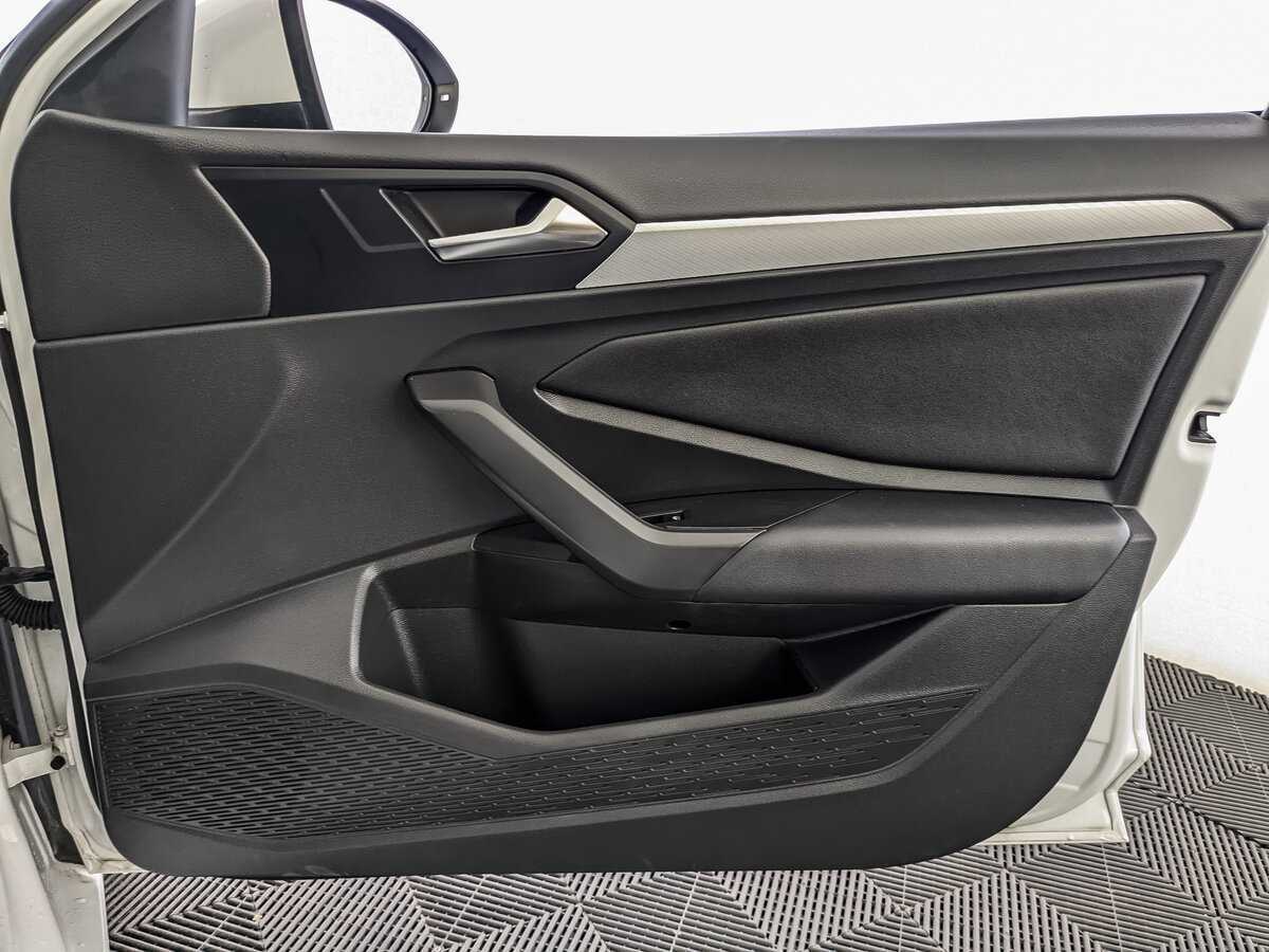 Volkswagen Jetta 2020 года с пробегом. Фото: #20