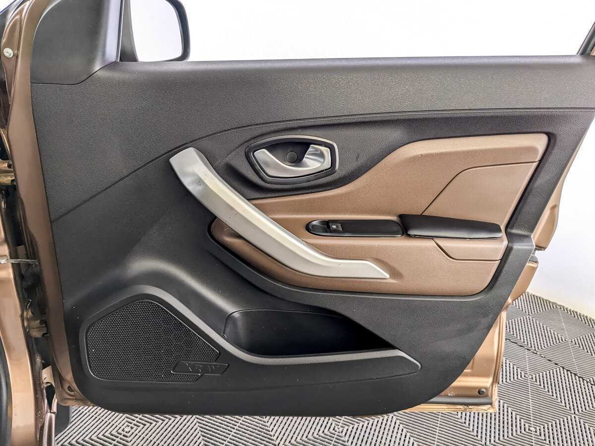 Lada (ВАЗ) XRAY 2017 года с пробегом. Фото: #23