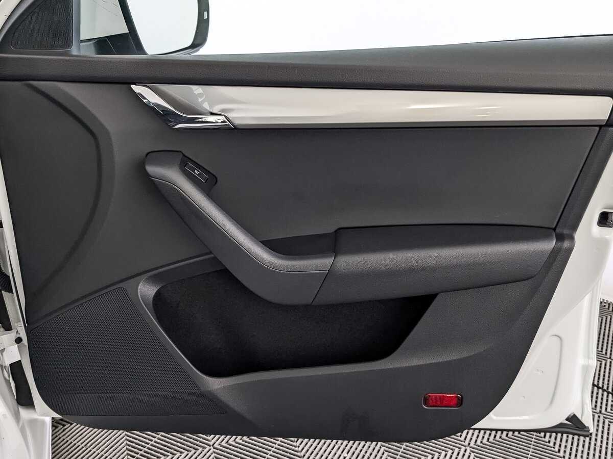 Skoda Octavia 2019 года с пробегом. Фото: #22