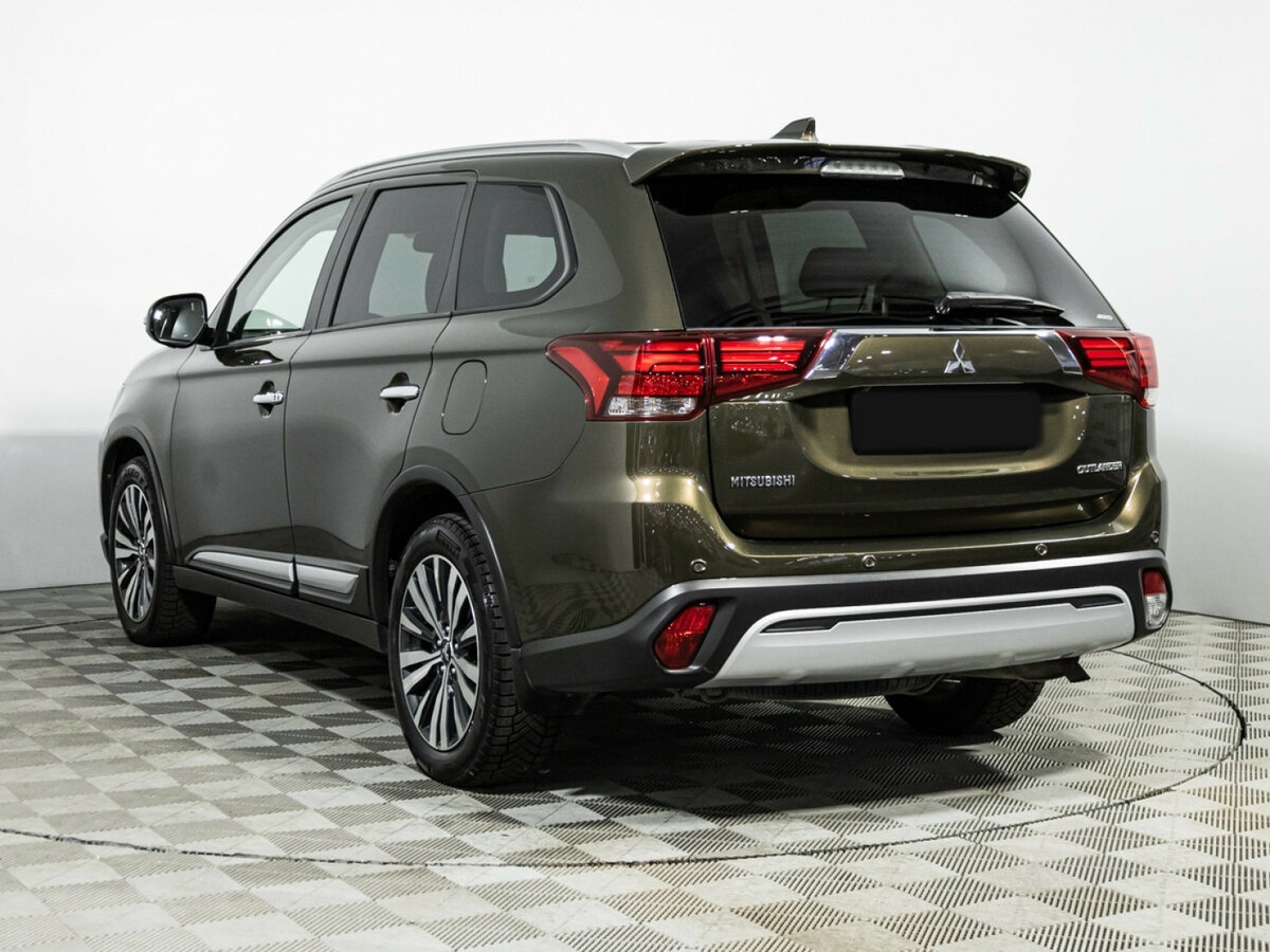 Mitsubishi Outlander 2020 года с пробегом. Фото: #5