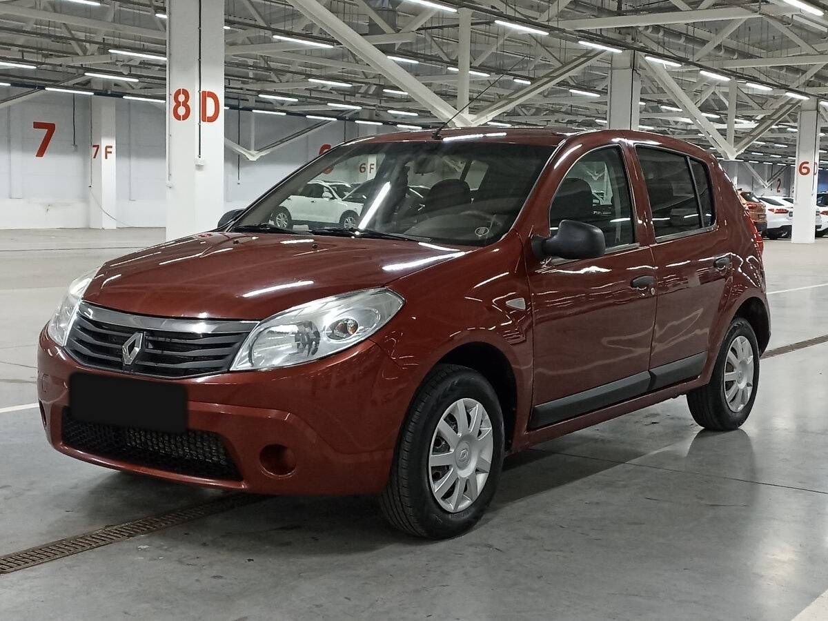 Renault Sandero 2013 года с пробегом. Посмотреть фото