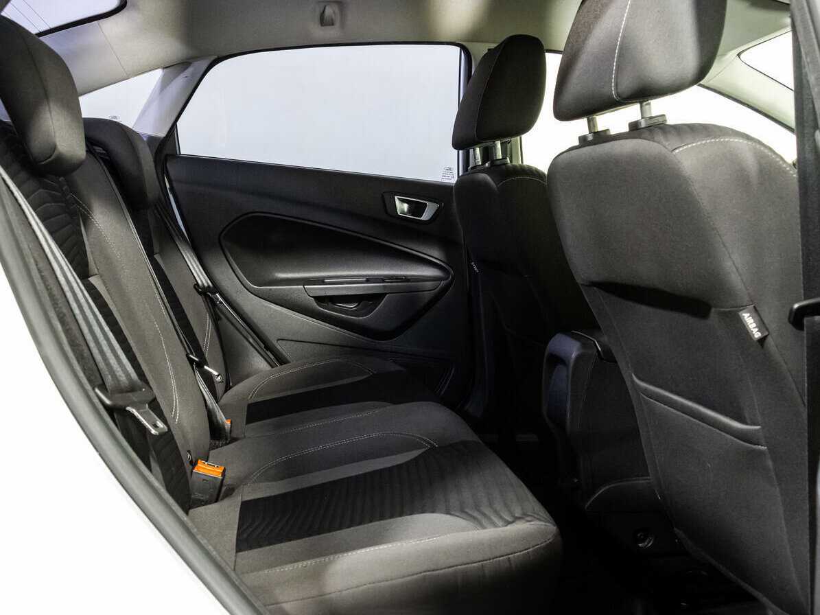 Ford Fiesta 2017 года с пробегом. Фото: #10