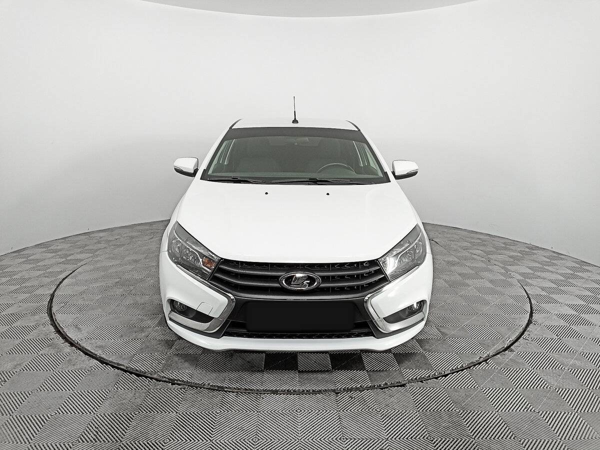 Lada (ВАЗ) Vesta 2021 года с пробегом. Фото: #1