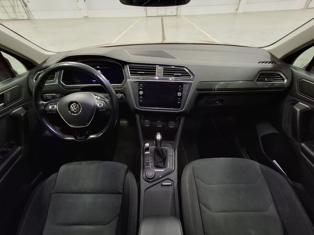 Volkswagen Tiguan 2018 года с пробегом. Фото: #13