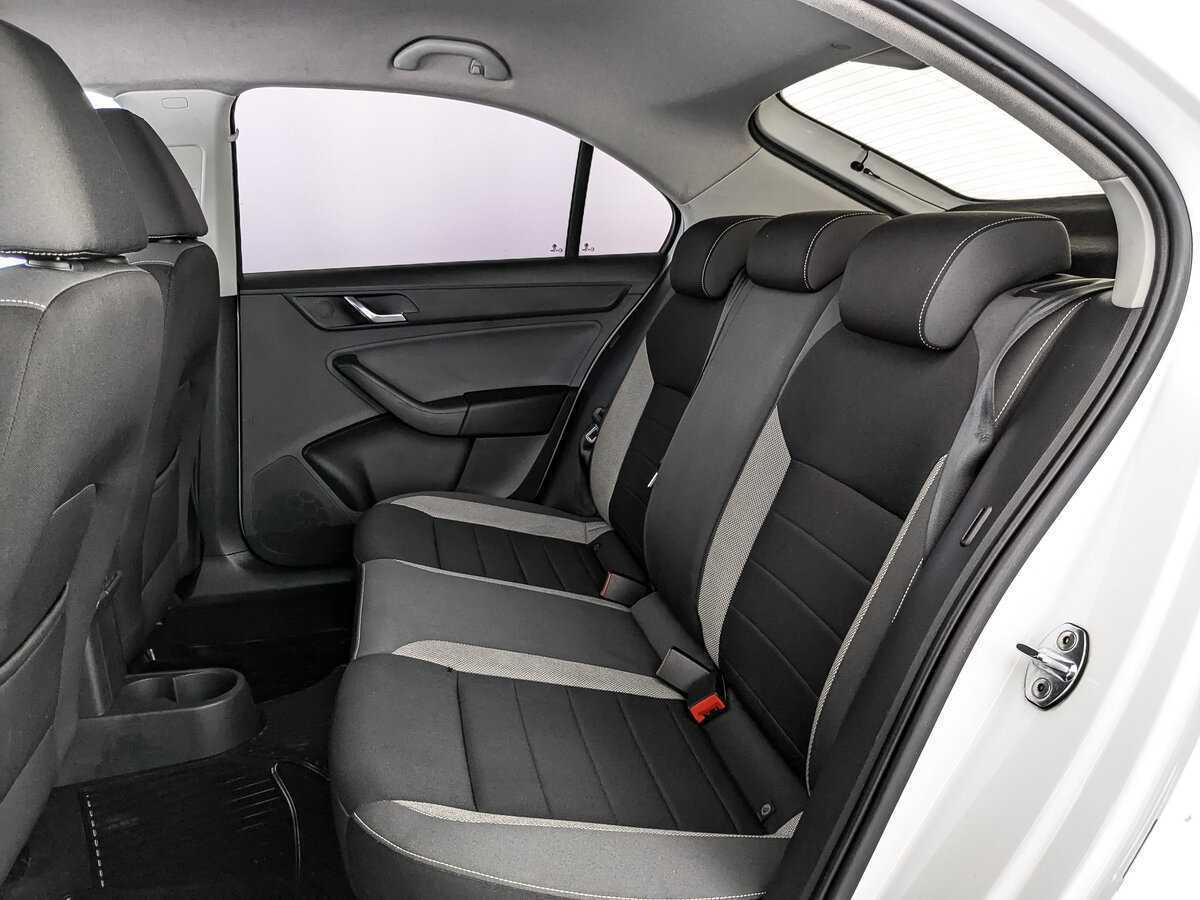 Skoda Rapid 2017 года с пробегом. Фото: #13