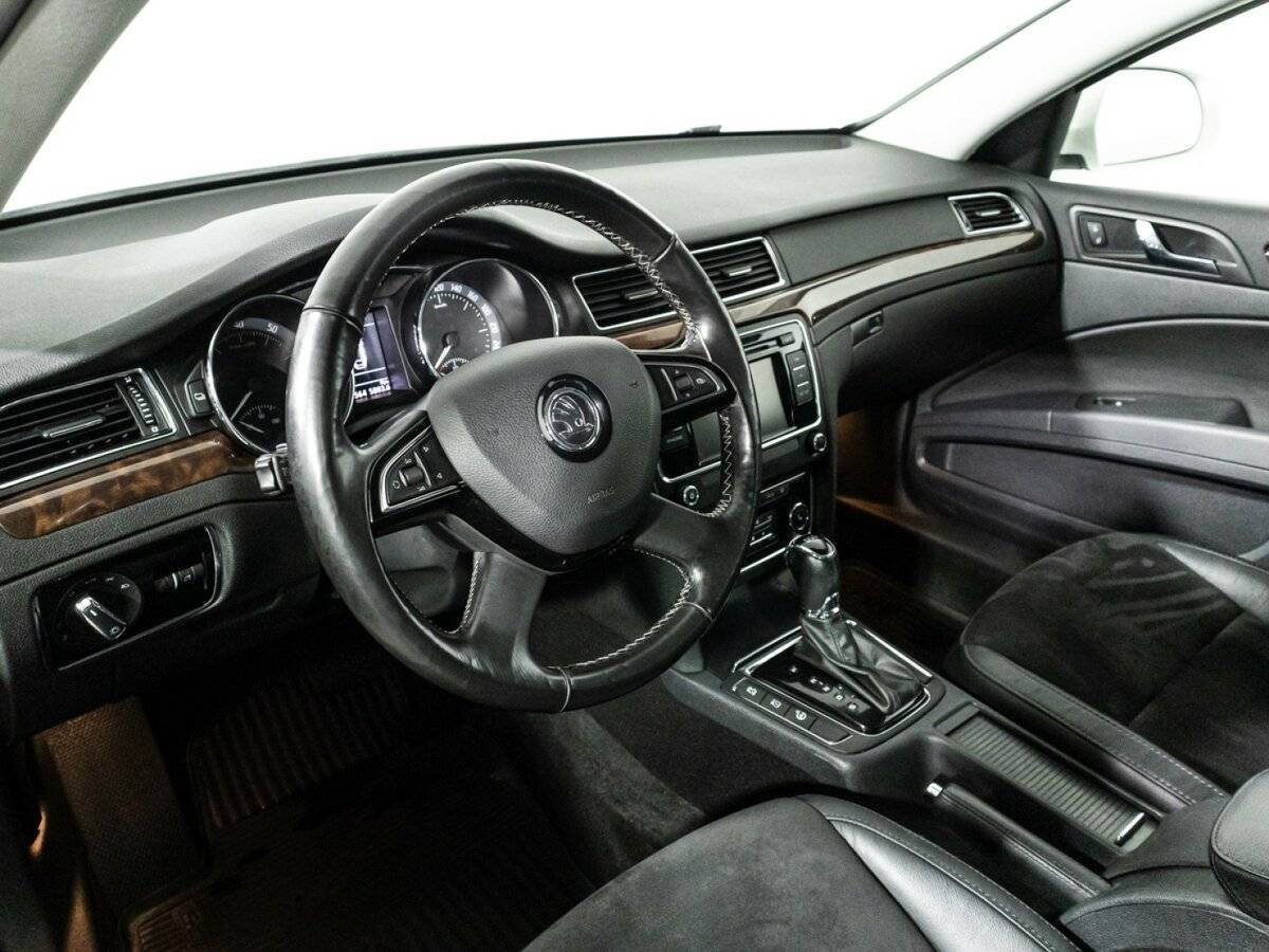 Skoda Superb 2013 года с пробегом. Фото: #10