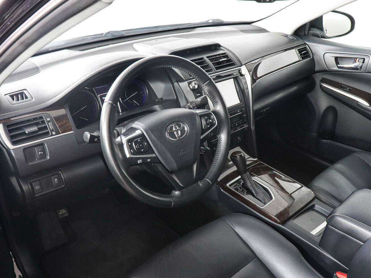 Toyota Camry 2016 года с пробегом. Фото: #8