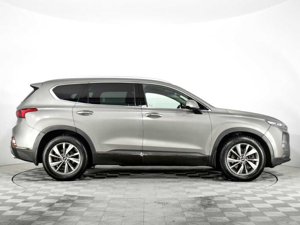 Hyundai Santa Fe 2019 года с пробегом. Фото: #4