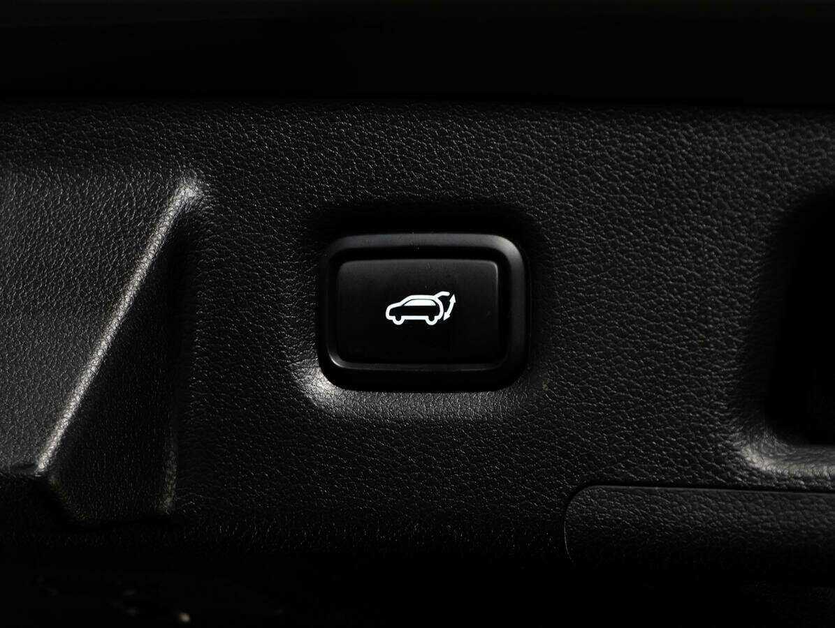 Hyundai Santa Fe 2018 года с пробегом. Фото: #19